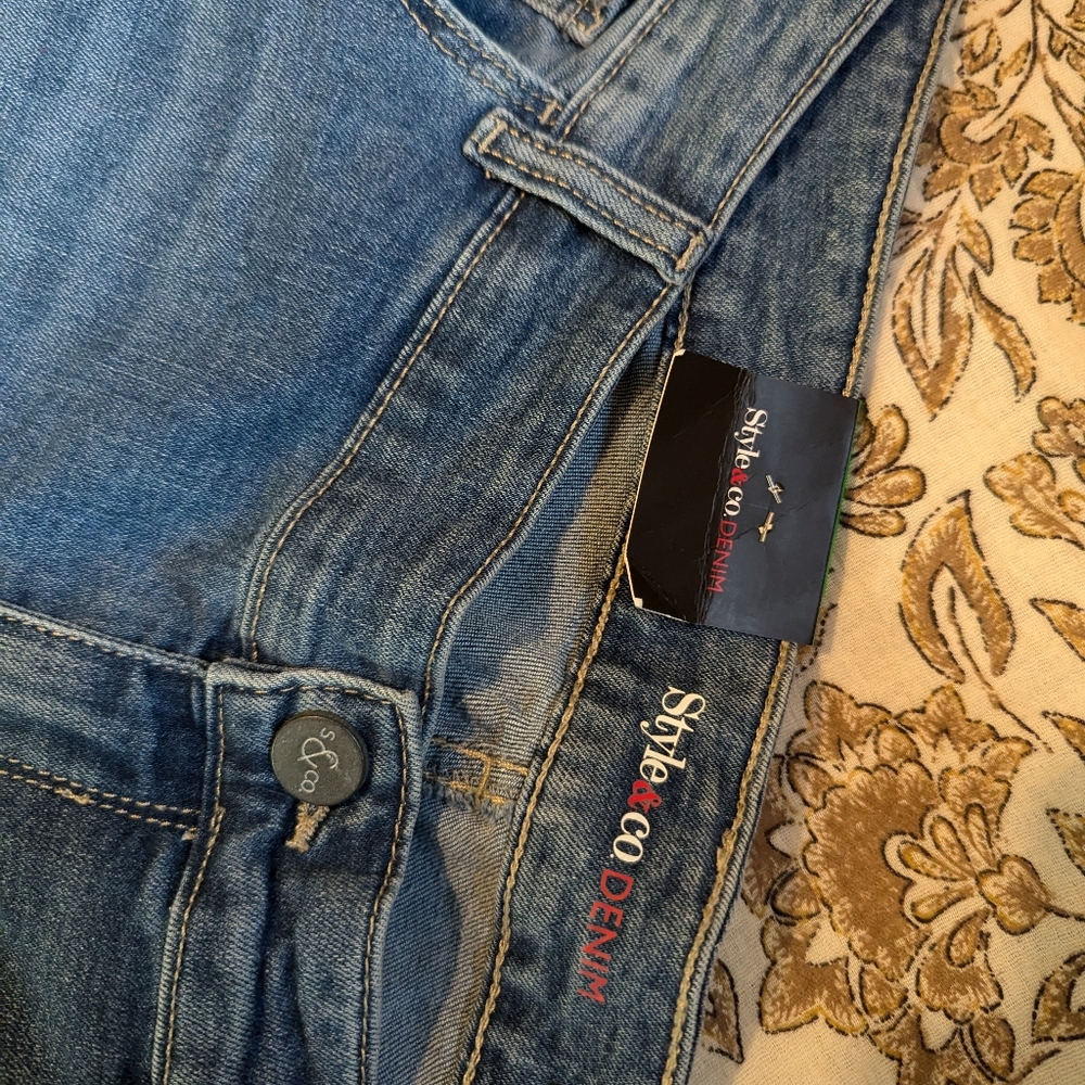 Style & Co flare jeans 18 nwt - Picture 8 of 11